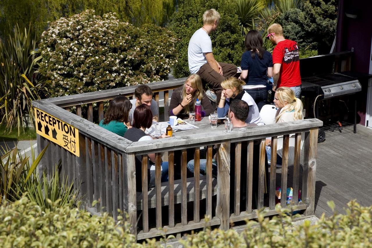 A Pousada Bumbles Backpackers Queenstown Exterior foto