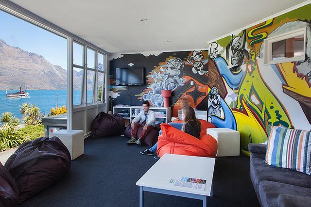 A Pousada Bumbles Backpackers Queenstown Exterior foto